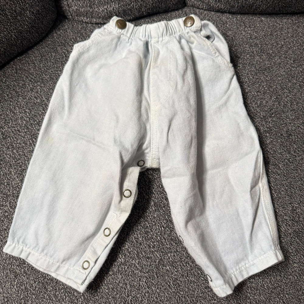 Vintage  Guess jeans light wash have stains please see pictures 6 months